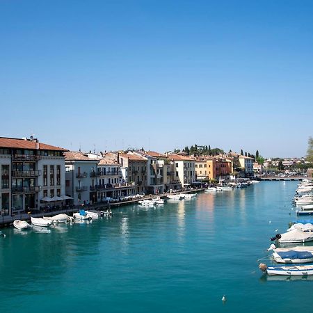 Time To Relax - La Terrazza Sul Lago 佩斯基耶拉德加达 外观 照片