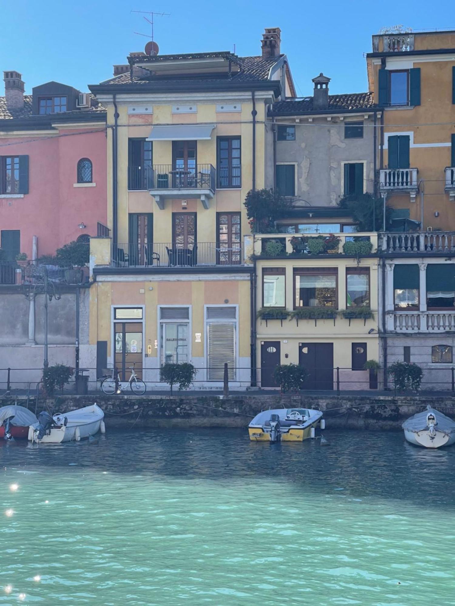Time To Relax - La Terrazza Sul Lago 佩斯基耶拉德加达 外观 照片